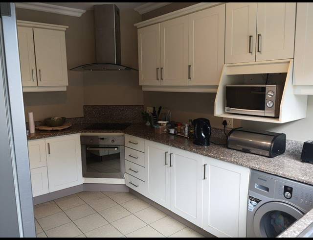 3 BEDROOM DUPLEX RENTED IN UMHLANGA CENTRAL